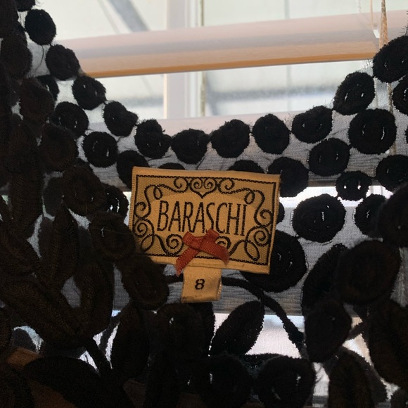 Baraschi Black Lace V Neck Dreas - Picture 5 of 5